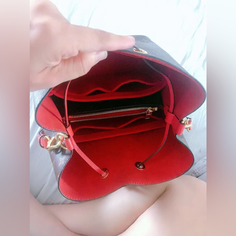 LouisVuitton NeoNoe Monogram Canvas Red Bucket Bag Organizers Gently Lucky Charm - Picture 12 of 16